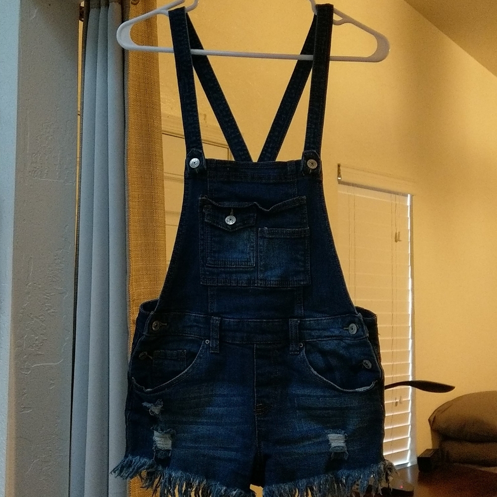 Almost Famous Distressed Denim Overalls / Shortall